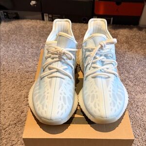 Adidas Yeezy Boost 350 V2 Ice Blue
